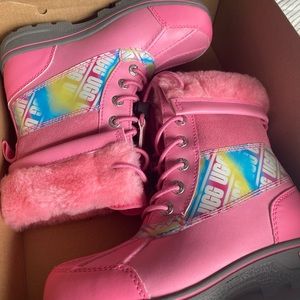 UGG girls winter fashion boot